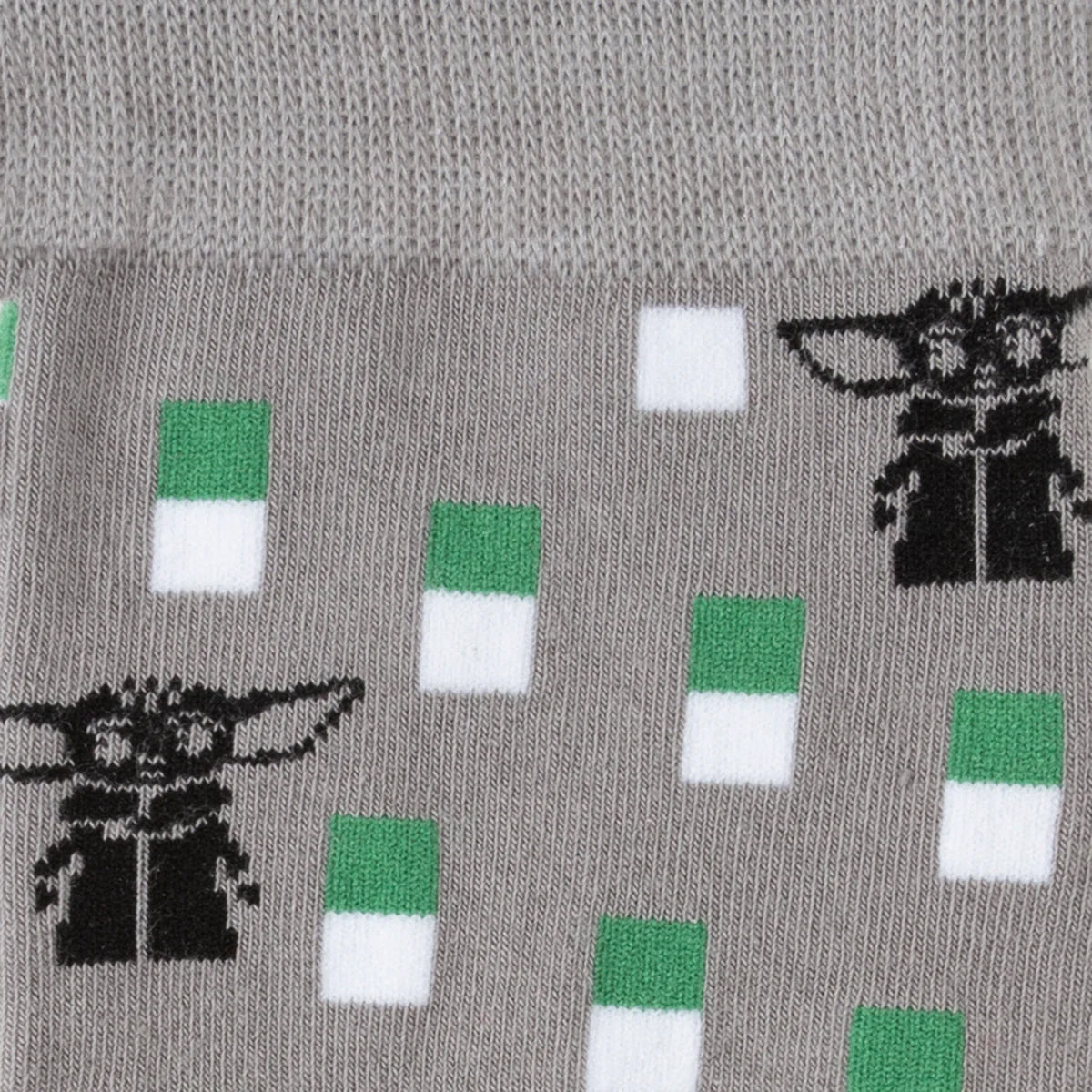 Star Wars Mandalorian and Grogu Socks and Lapel Pin Gift Set